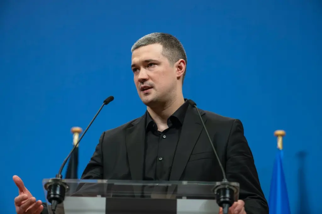 Федоров заявив про відсутність «морального права» працювати поза Міноборони