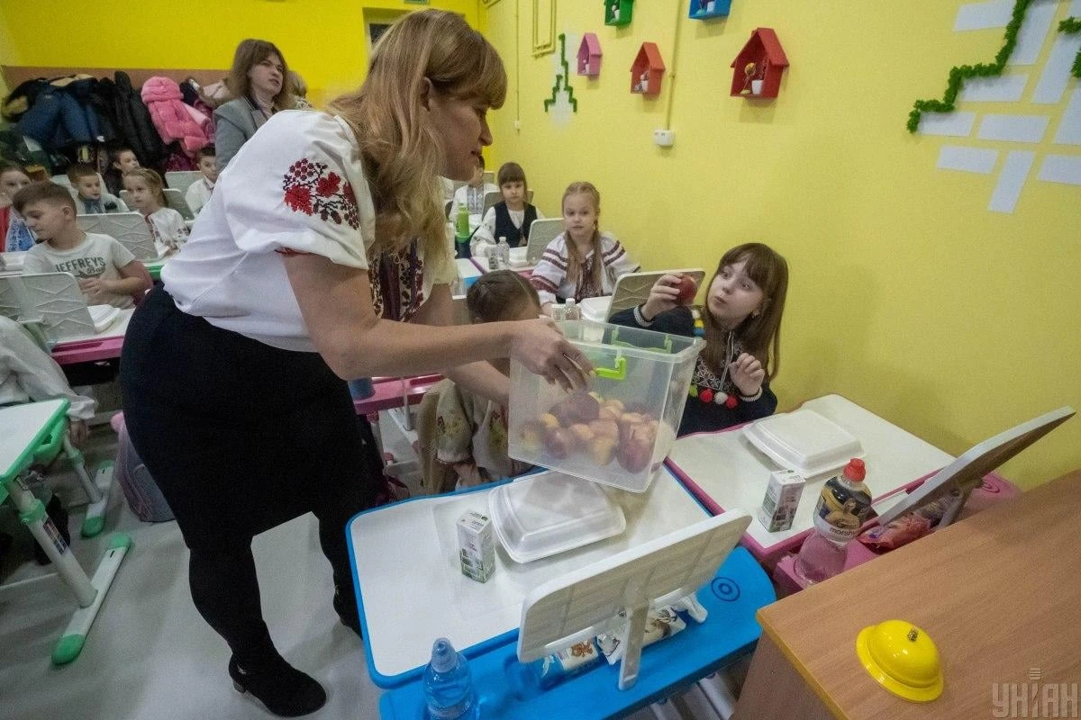 Прем'єр-міністр України Сергій Корецький за підсумками засідання уряду 6 серпня повідомляє про рішення для освітньої сфери