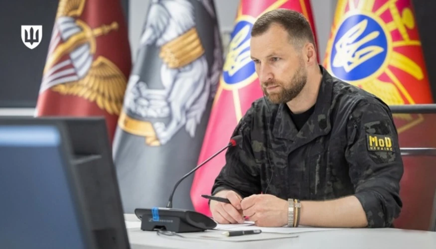 Хмара обіймає посаду міністра оборони як цивільна особа — пояснення Міноборони