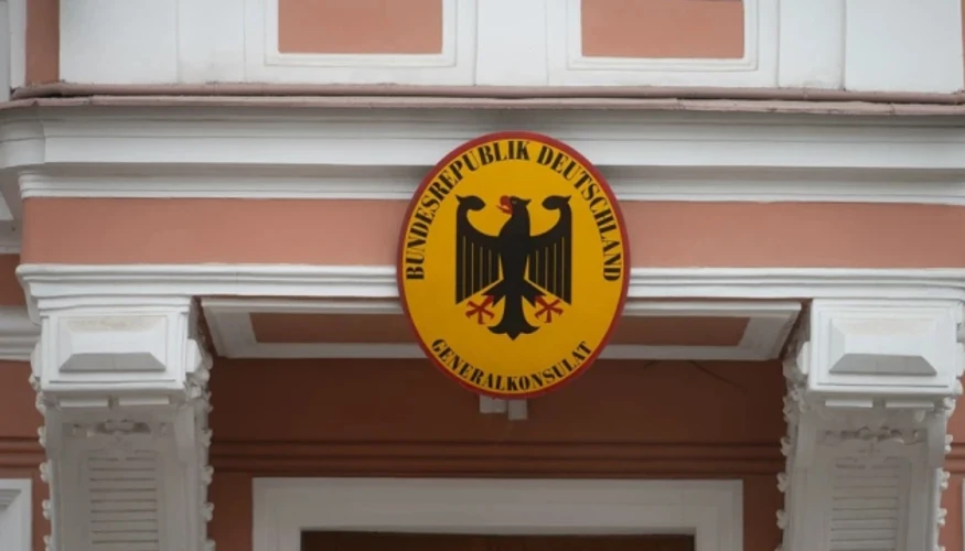 У Петербурзі завершило роботу генконсульство Німеччини: що відомо