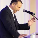 Глава МЗС Польщі показав домашній «набір виживання» і пояснив навіщо